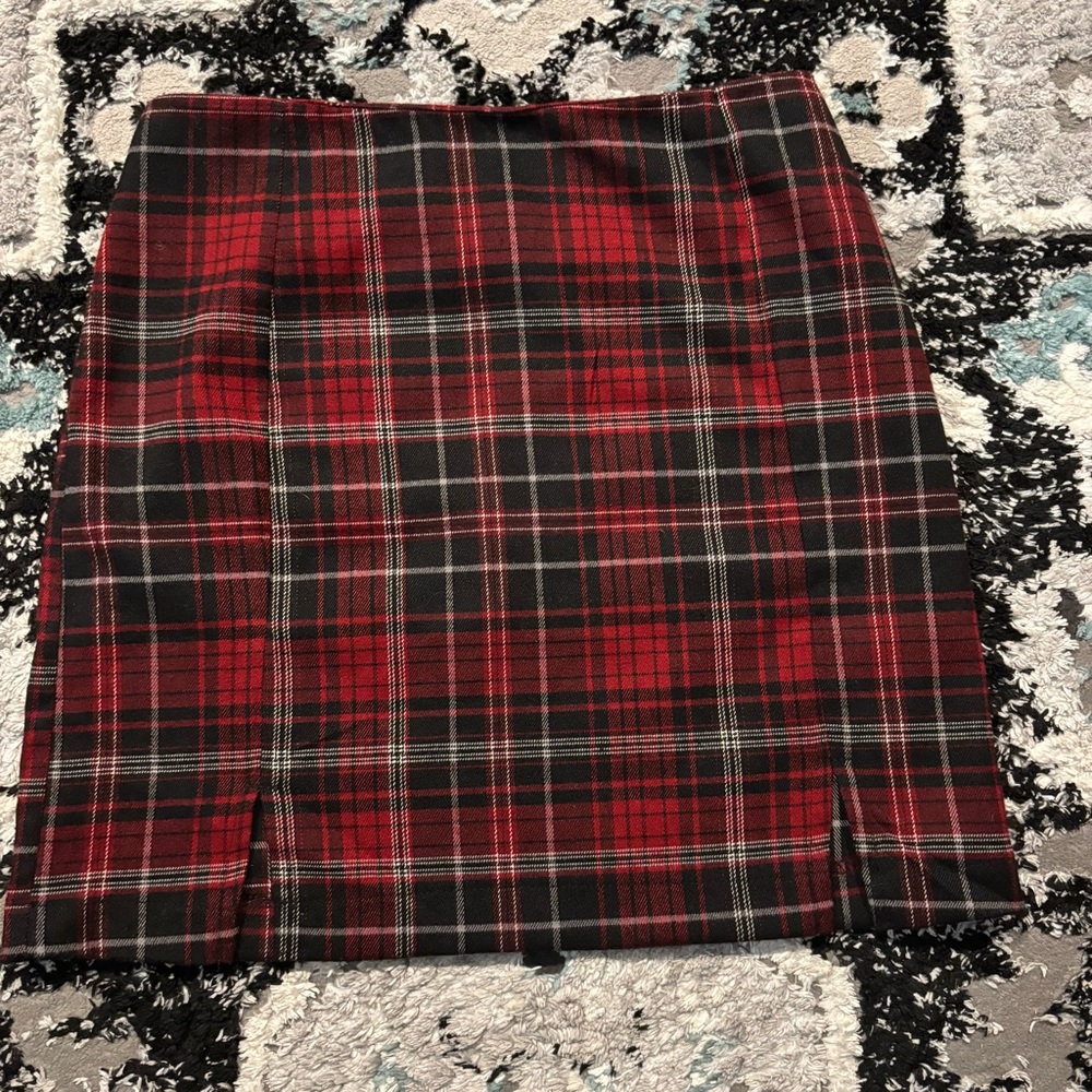 Eyeshadow Red and Black Plaid Pencil Skirt